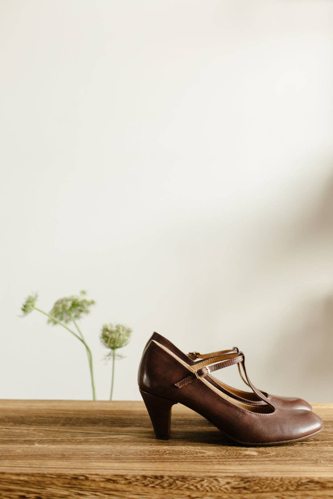 MIUMMASH DAMIAN TOMZIK - Vendita all'ingrosso Scarpe con tacco basso - Donna - Tacchi in pelle fatti a mano (5,5 cm)-Astrid-Marrone Cioccolato 35-42