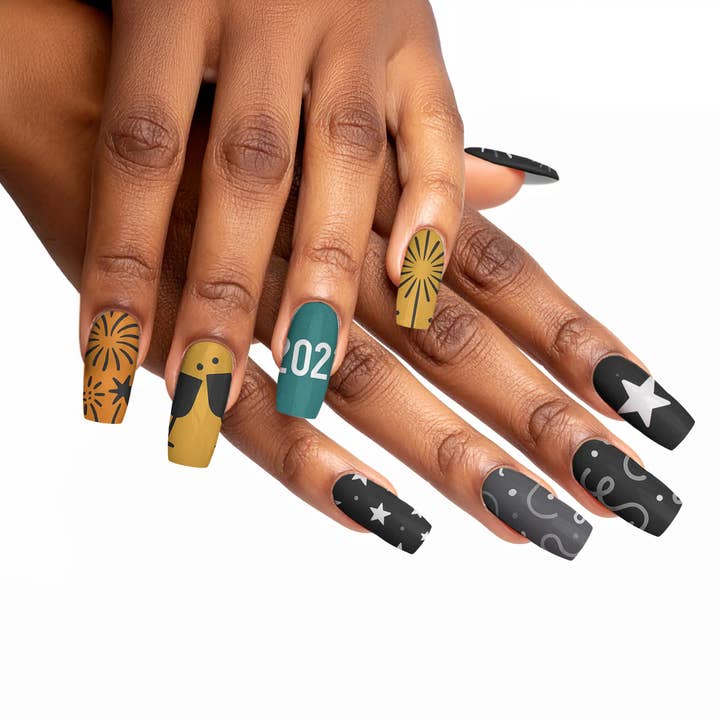 FYNE BODY - Wholesale Press-on/fake nails - Midnight Sparkle Black Magic Press-On Nails87