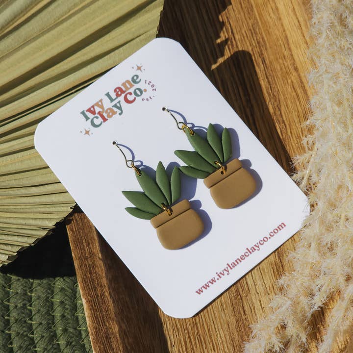 Ivy Lane Clay Co. - Vente Boucles d'oreilles pendantes - Plantes et pots | Cottagecore | Boucles d'oreilles en pâte polymère13
