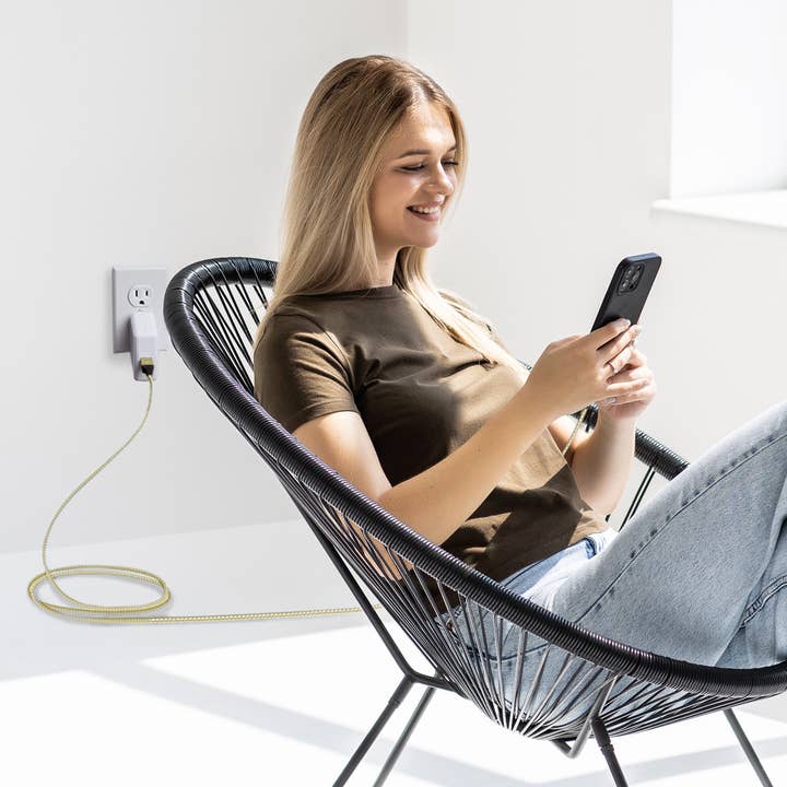 Ellie Rose - Wholesale Charging Cable - 3-in-1 Charging Cable 10 Ft Nylon - Gold (USB C)8