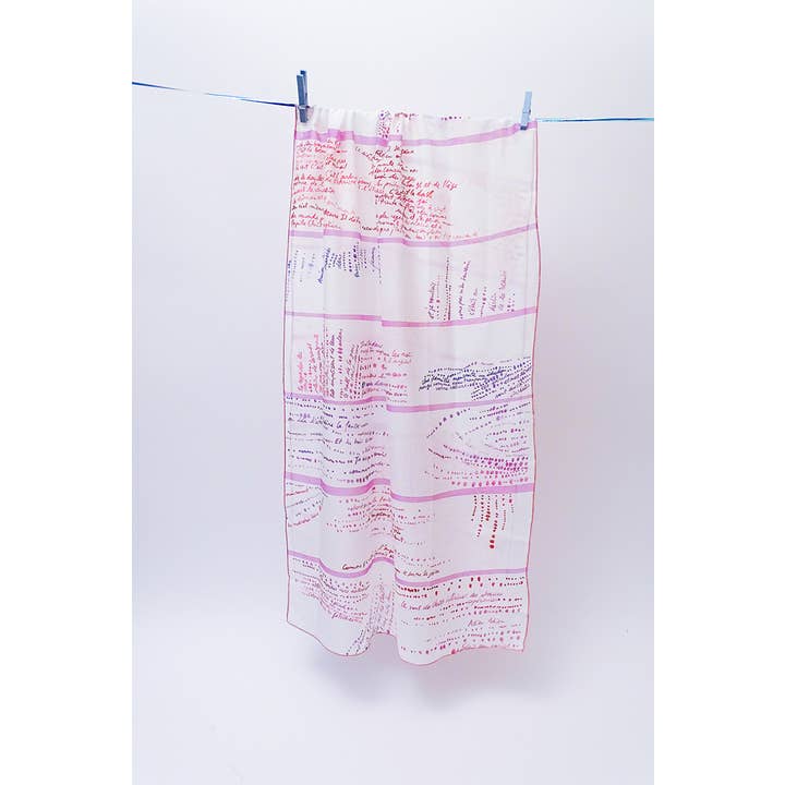 Bleu tango – wholesale Halsduk - Dam – Pastellfärgad halsduk - franska poeten Apollinaires ”Zone”