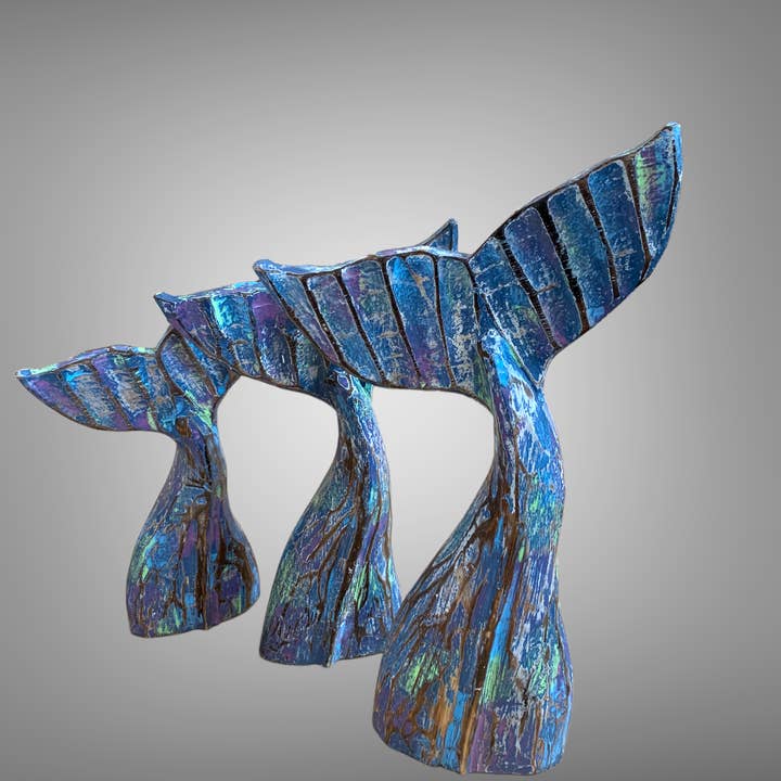 Batik Indah - Vendita all'ingrosso Statuette decorative - Set di 3 statue nautiche a forma di coda di balena.