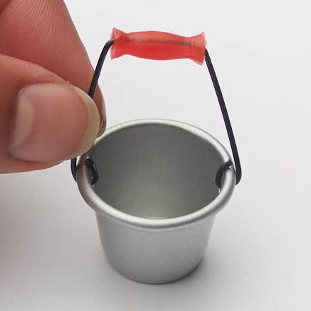 Secchiello in miniatura argento da 1-1/2" per la vendita all'ingrosso da parte di Factory Direct Craft