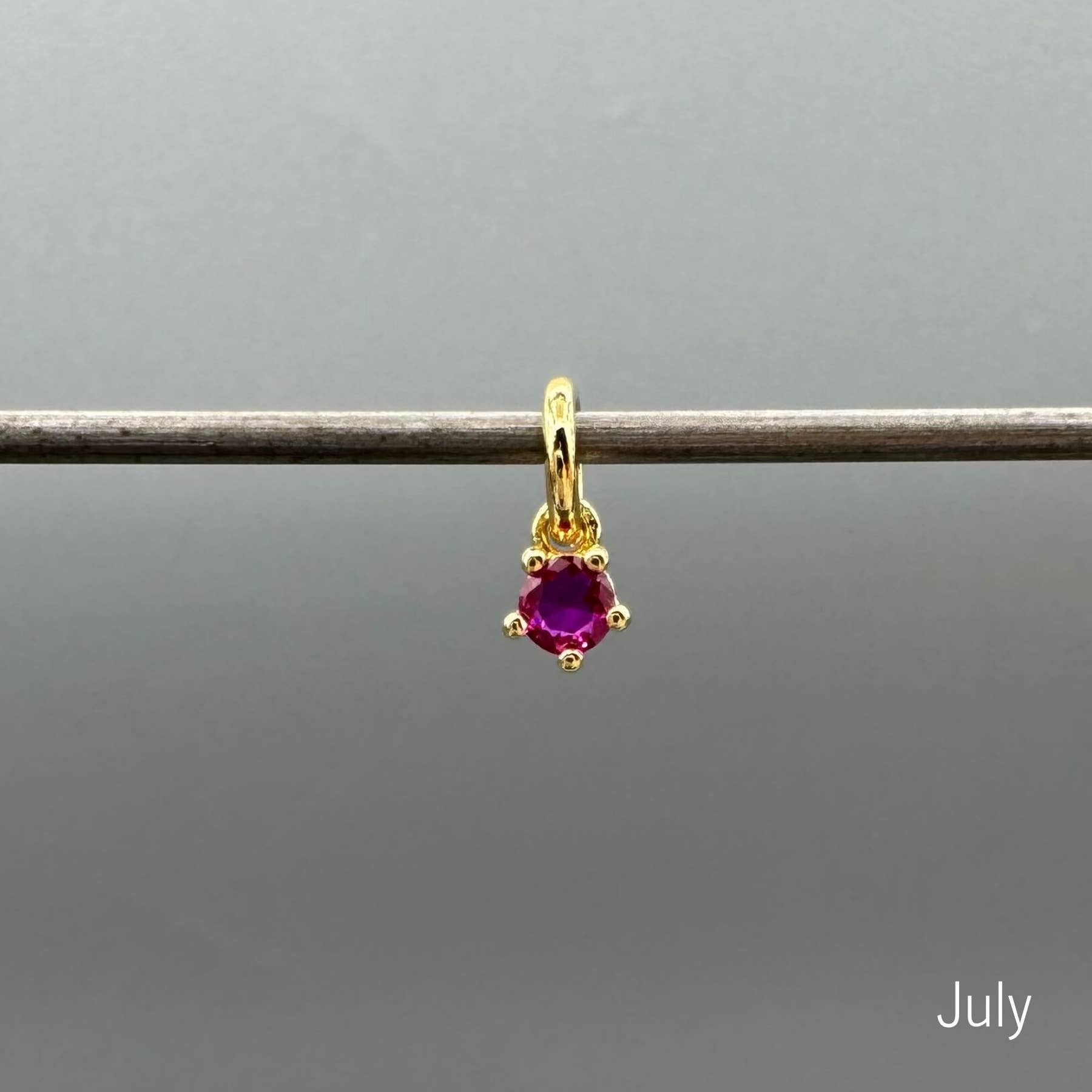 Something Silver - Vente Breloques/médailles personnalisées - Charms Mini Ronds en Or avec Pierre de Naissance6