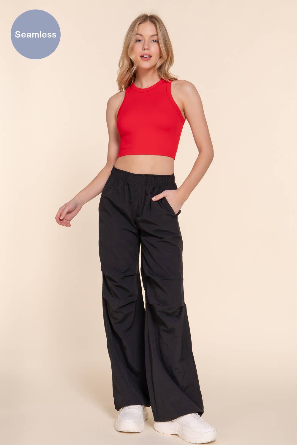 Active Basic | Active USA – Großhandel Strickoberteil – Damen – Ärmelloses, nahtloses Ripptop mit Rundhalsausschnitt25