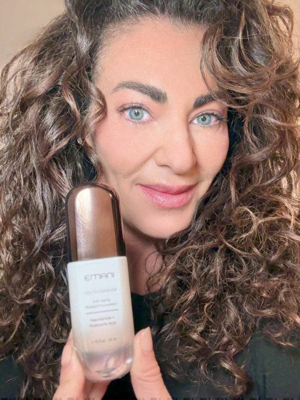 EMANI VEGAN COSMETICS - Vente Fonds de teint - Fondation pour la défense de la jeunesse7