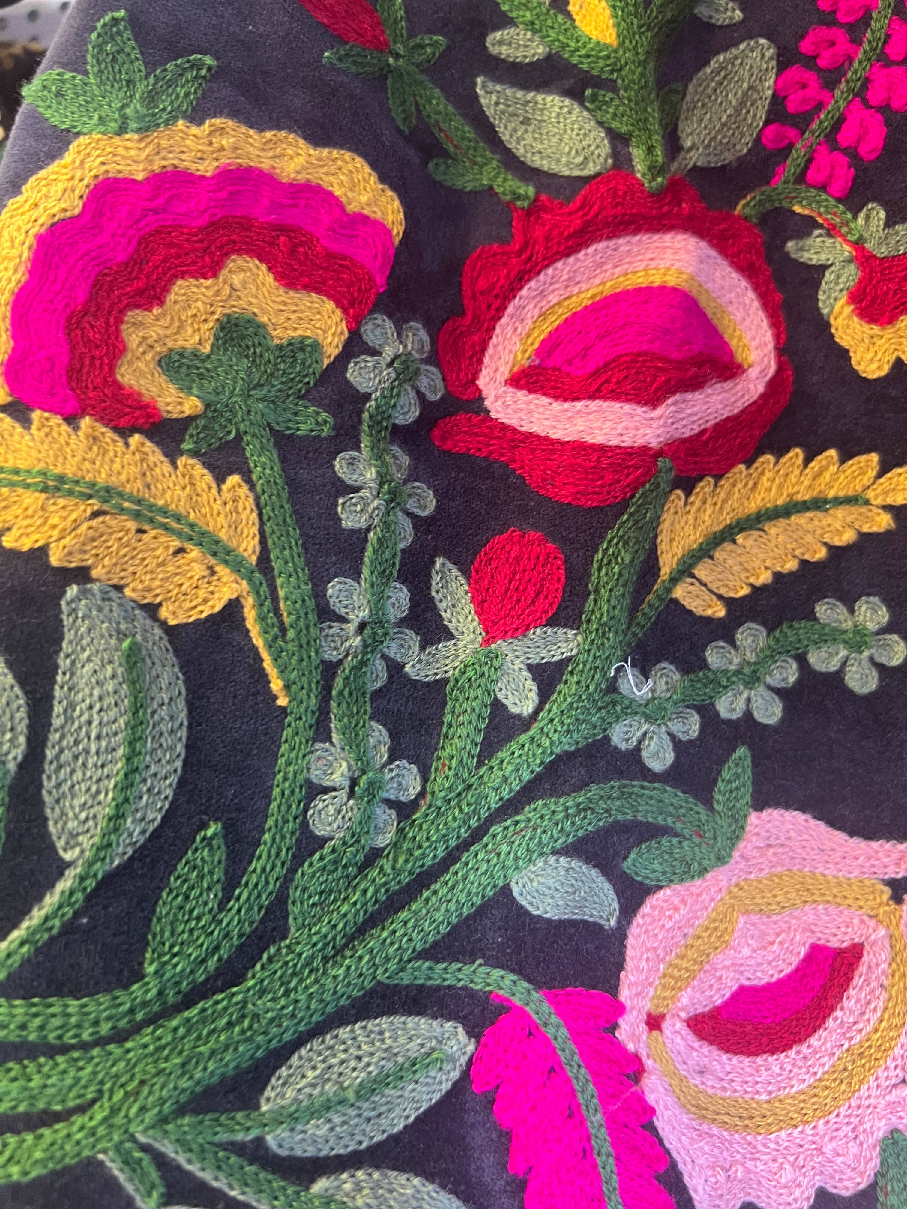 Kinomy - Wholesale Outerwear Vest - Women's - Embroidered velvet vest, boho vest, women's short vest21