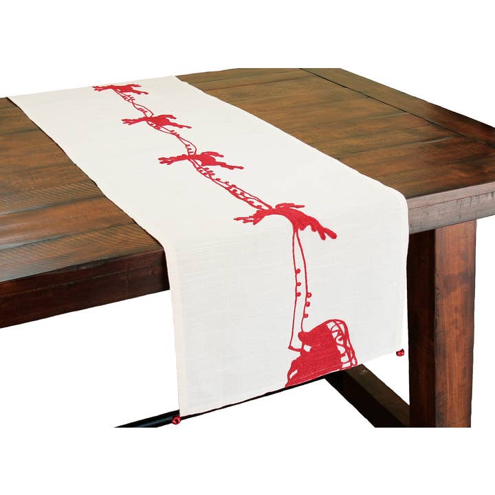 Xia Home Fashions & Manor Luxe - Wholesale Tafelloper - Santa's Sleigh Crewel borduurwerk kerst tafelloper1