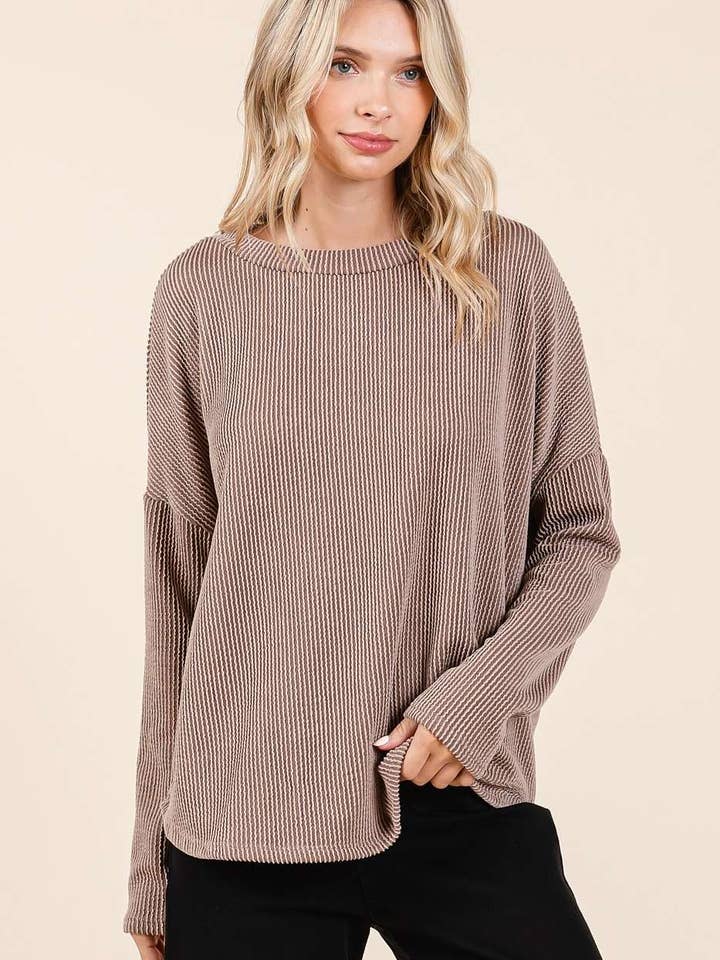 URBAN RIBSTRIKKET LANGÆRMET TOP MED AFSLAPPET PASFORM for engroshandel hos mittoshop