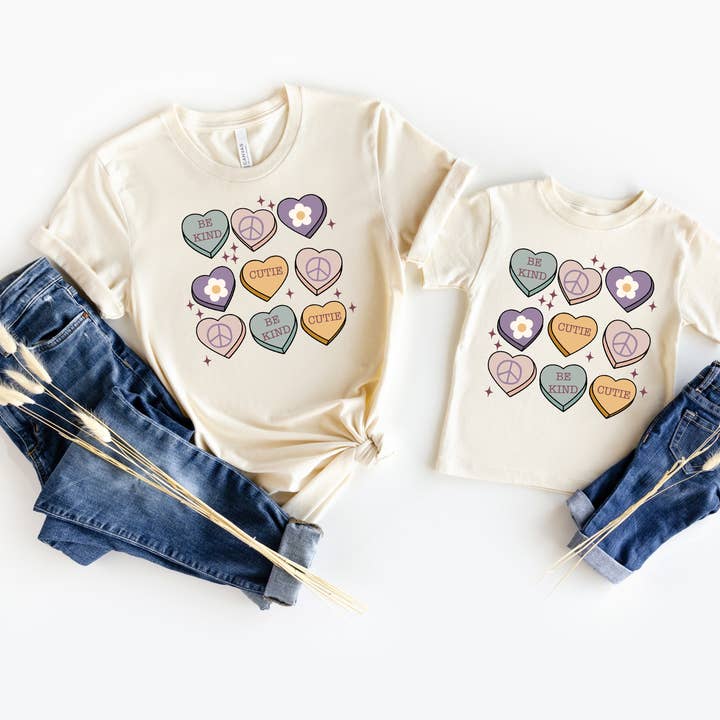 Conversa Corações Tee | Dia dos Namorados | Made in US por atacado de Bohemian Babies