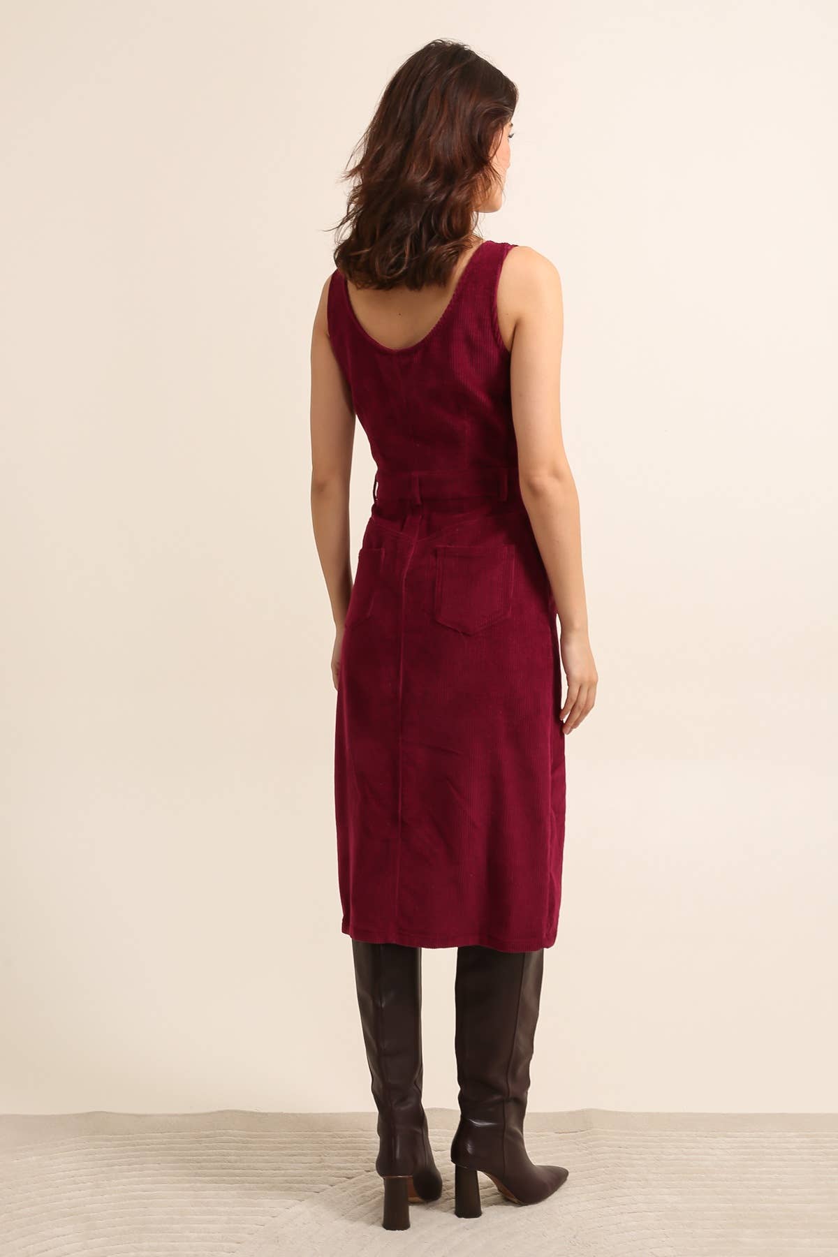 Daphnea – Vestido - Mulher por atacado – Vestido em Veludo Cotelê 55523