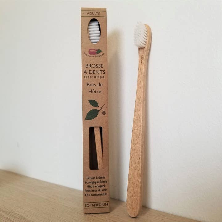 Savonnerie Aubergine - Wholesale Toothbrush - Swiss beech toothbrush with kraft case2