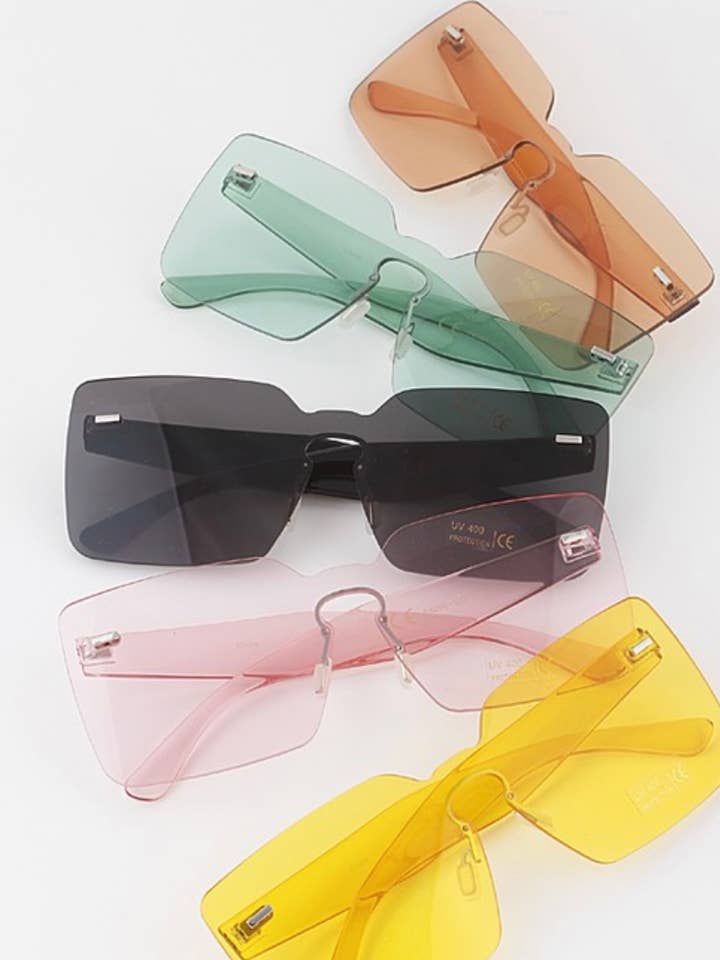 Avanti giorni di sole 2 per la vendita all'ingrosso da parte di The Shade Valley