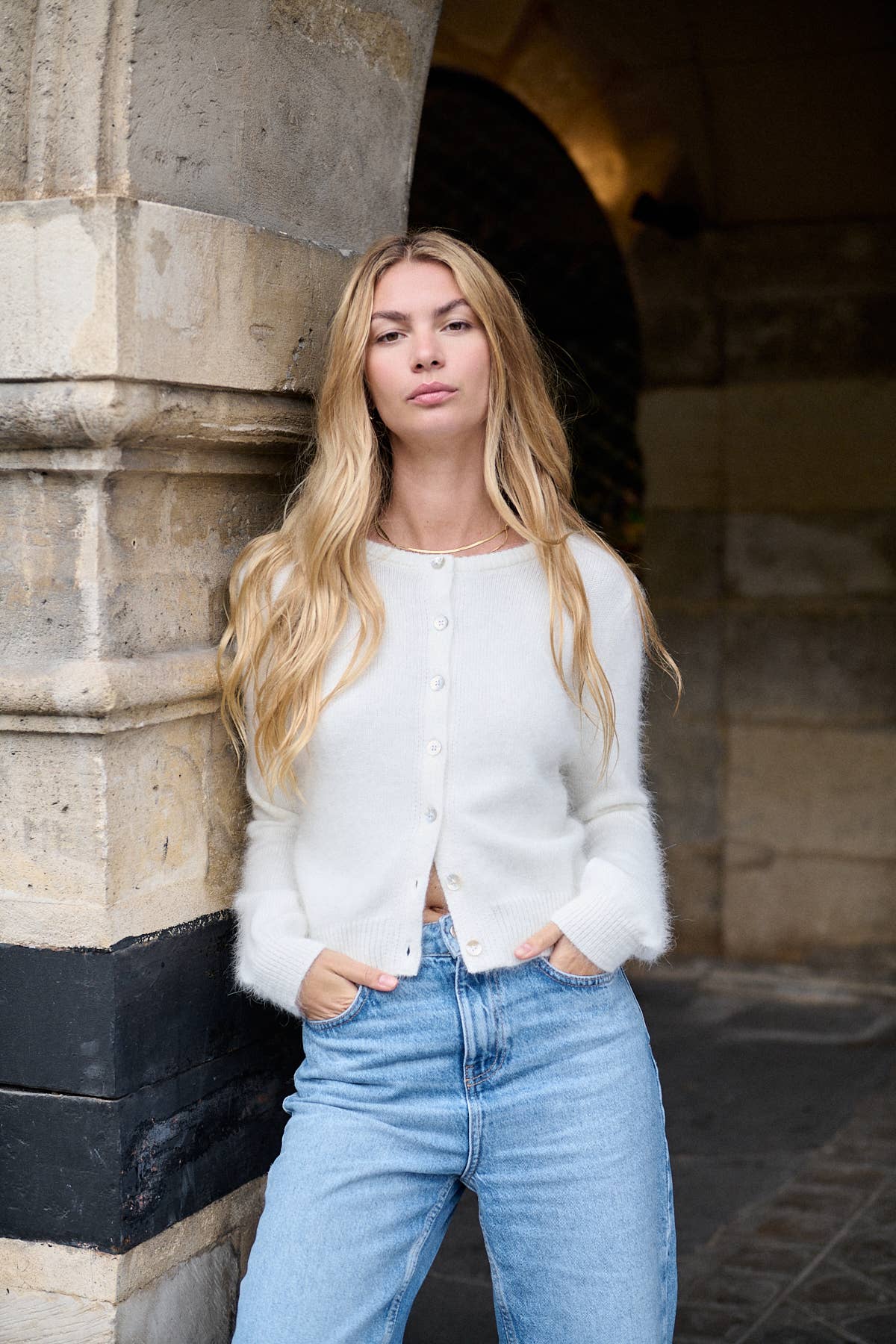 Nathael Paris – wholesale Kofta - Dam – Angorakofta med pärlemorknappar16