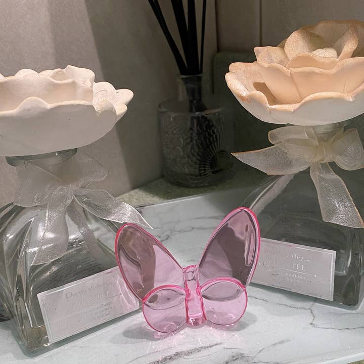 Lainy Home - Wholesale Decorative Tabletop Object - Le Mariposa Exclusive Crystal Butterfly Home Decor in Pink
