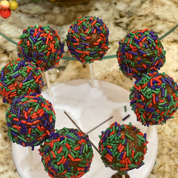 All colors Cake pops for wholesale on Faire2