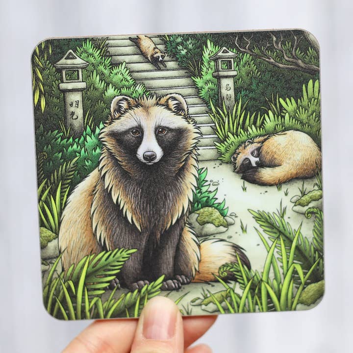 Montagne Russe Tanuki pour la vente par Lyndsey Green Illustration