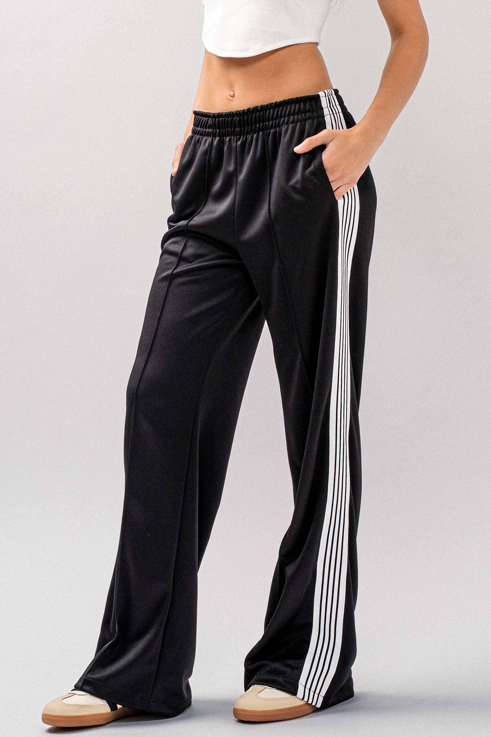Urban Daizy - Wholesale Pants - Women's - Stripe Side Panels Wide-Leg Track Pants17