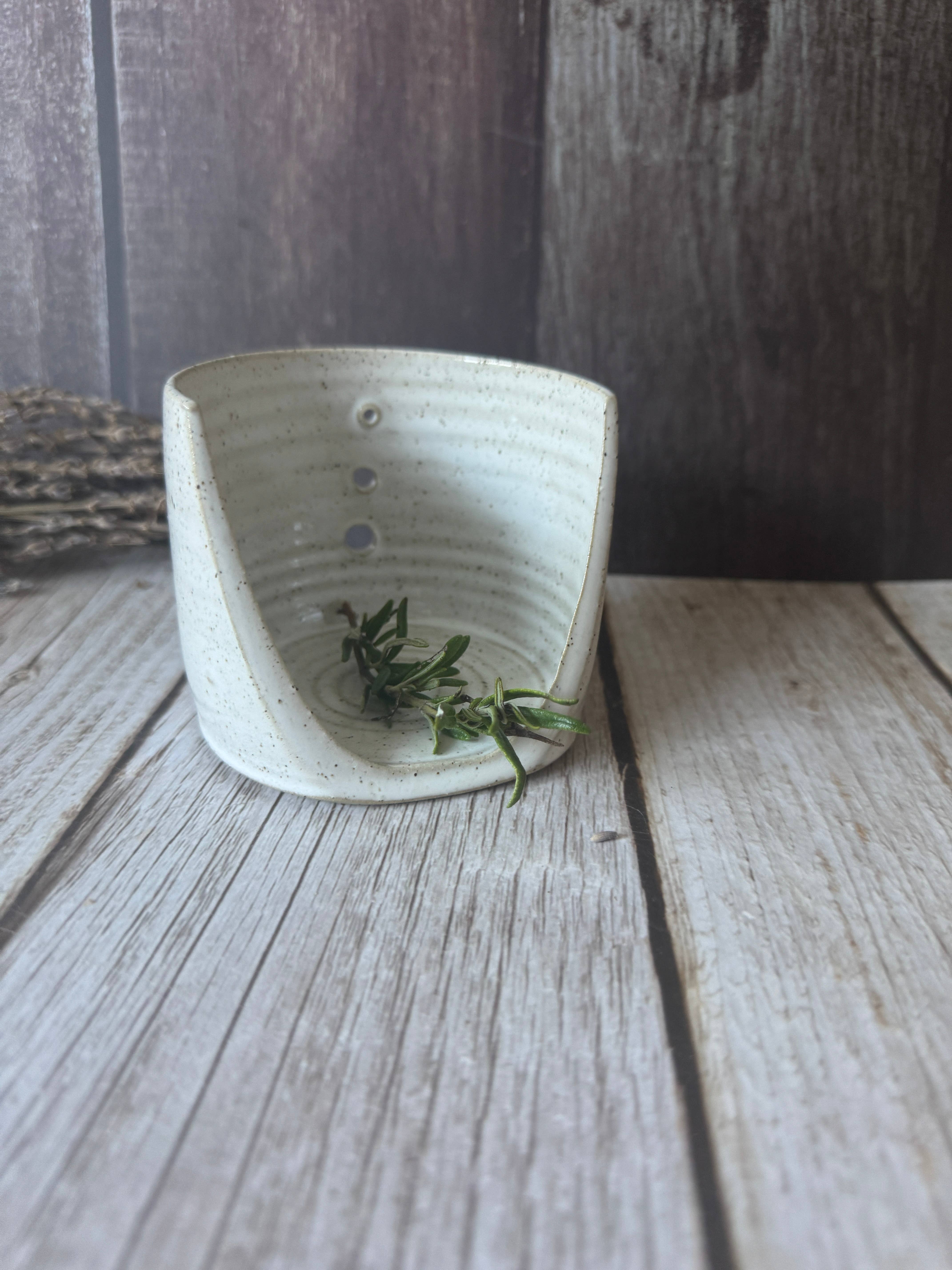 Wolf and Clay Pty Ltd - Wholesale Kitchen tool/gadget - Ceramic Herb Stripper3