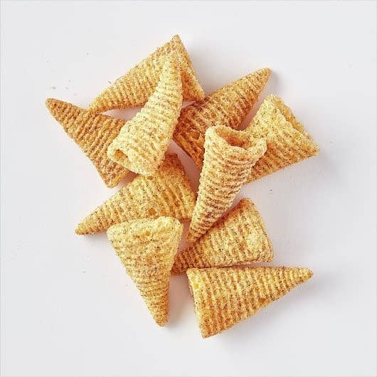 Shop The King - Wholesale Puffed Snack - Bugles Cinnamon Toast Crunch (Churro), 3-Ounce Bags (Pack of 6)