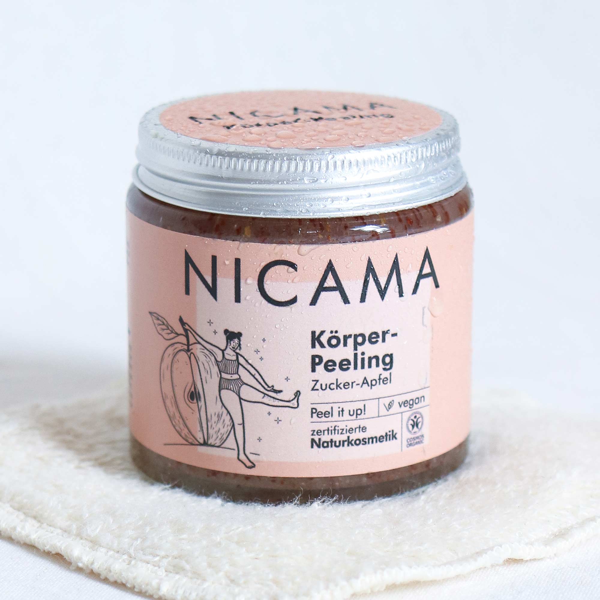 NICAMA - Wholesale Body Scrub/Exfoliant - NICAMA - Body Scrub with Sugar-Apple - Upcycling-Scrub1