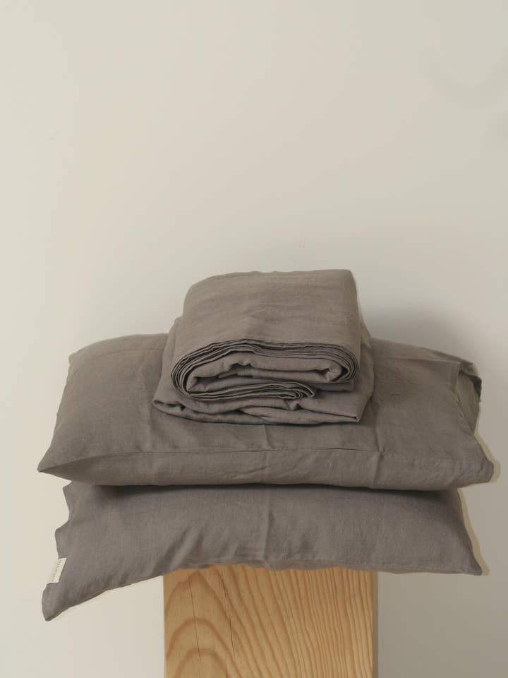 Jogo de Cama Cinzas 100% Linho por atacado de JAAN STUDIO