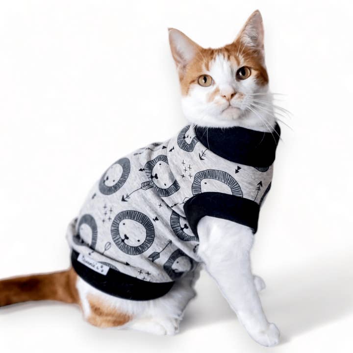 Cosy Feline Jumper - The Mighty Lion for wholesale by Queenie's Pawprints