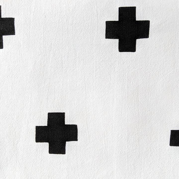 Ruby Red Skipper – Toalha de chá por atacado – Pano de prato Swedish Cross em preto1