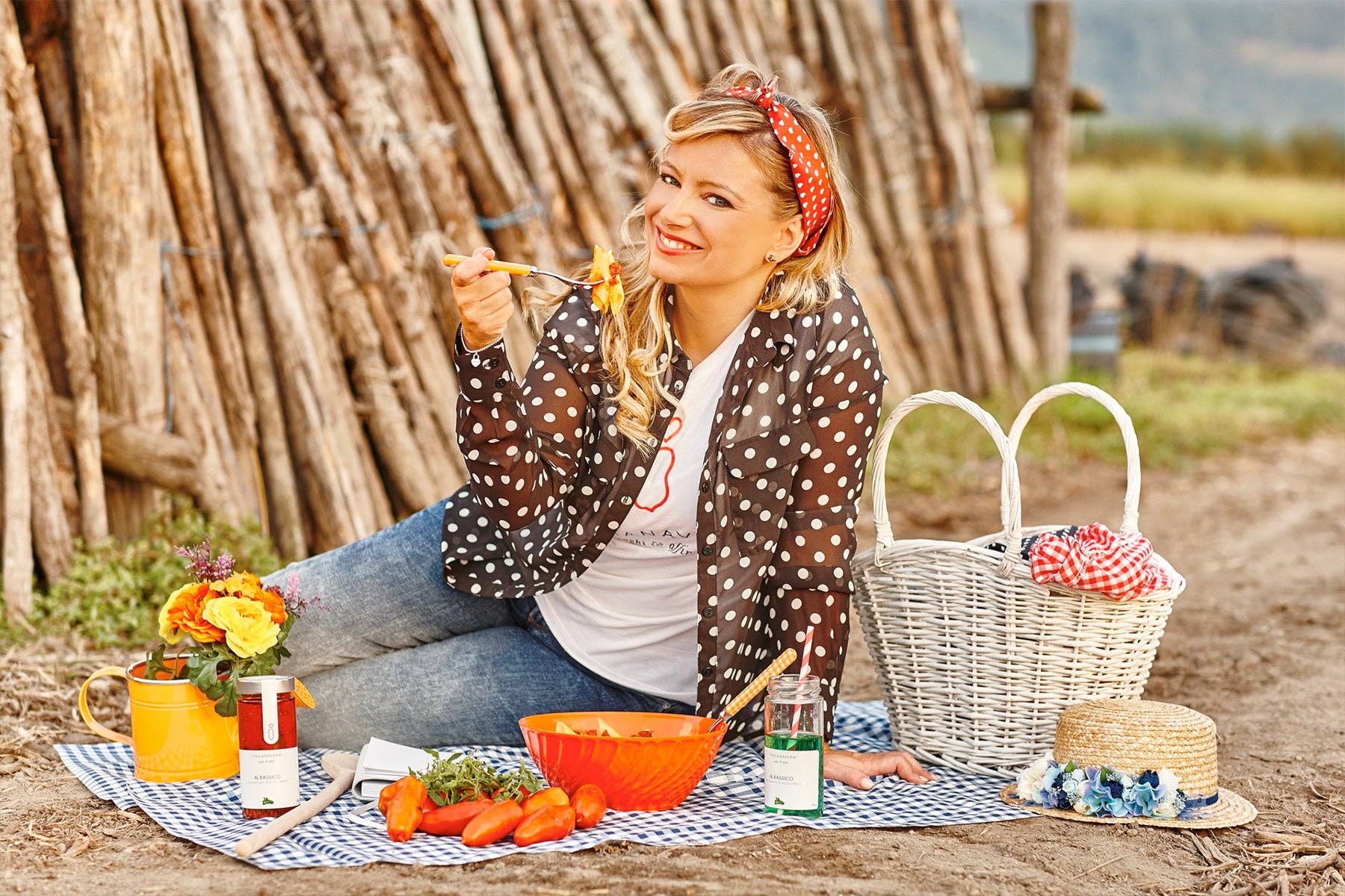 Zia Pia - Wholesale Pasta Sauce - Passata di Pomodoro Tomato Puree5