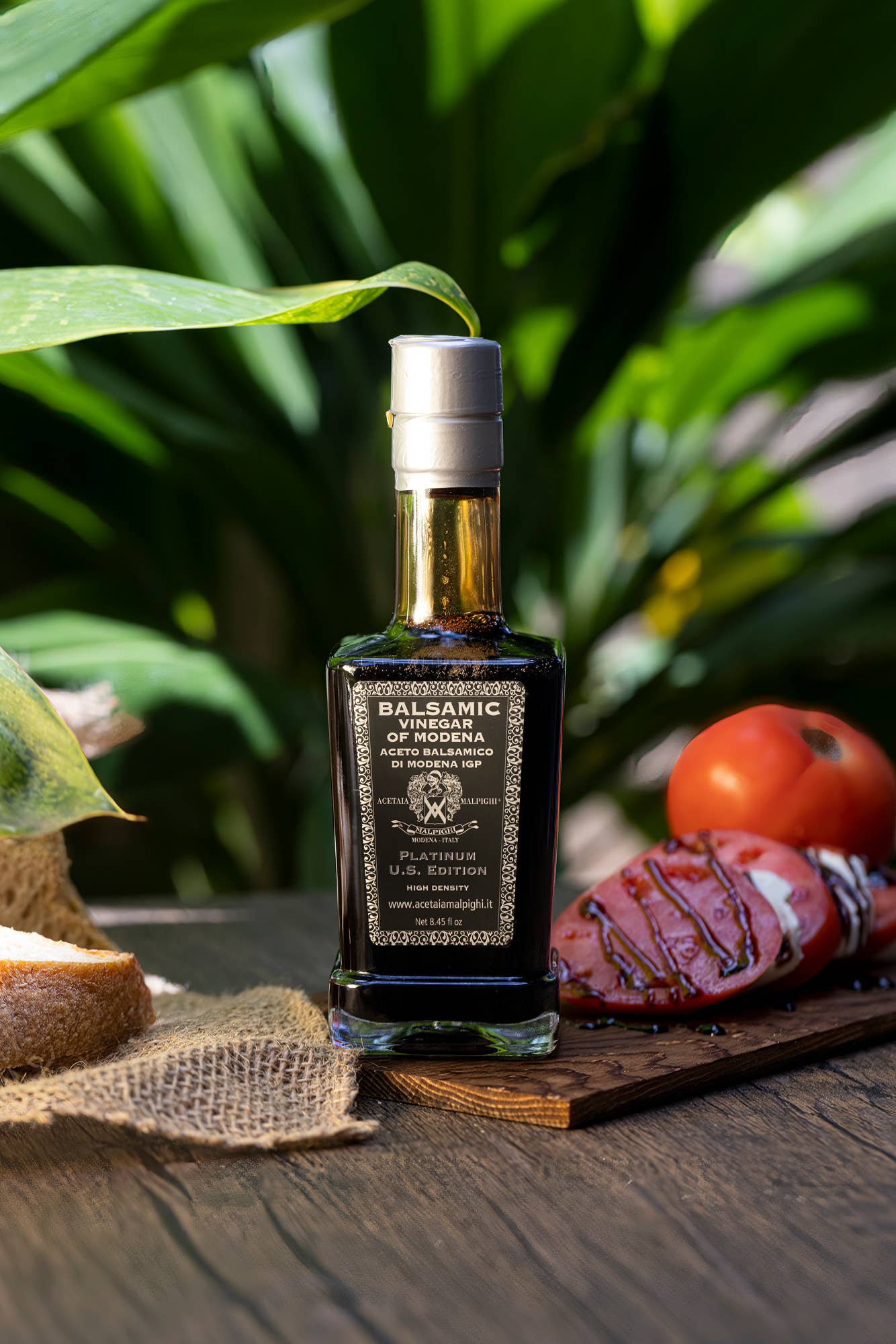 USA Distribution by Taycte - Wholesale Vinegar - Balsamic Vinegar of Modena Platinum (Aged 25+ Years)3