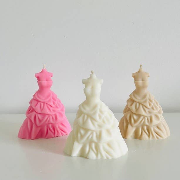 Handgjord ljus «Ballroom Dress» i form av elegant klänning för wholesale av Sweet-Deco Creative