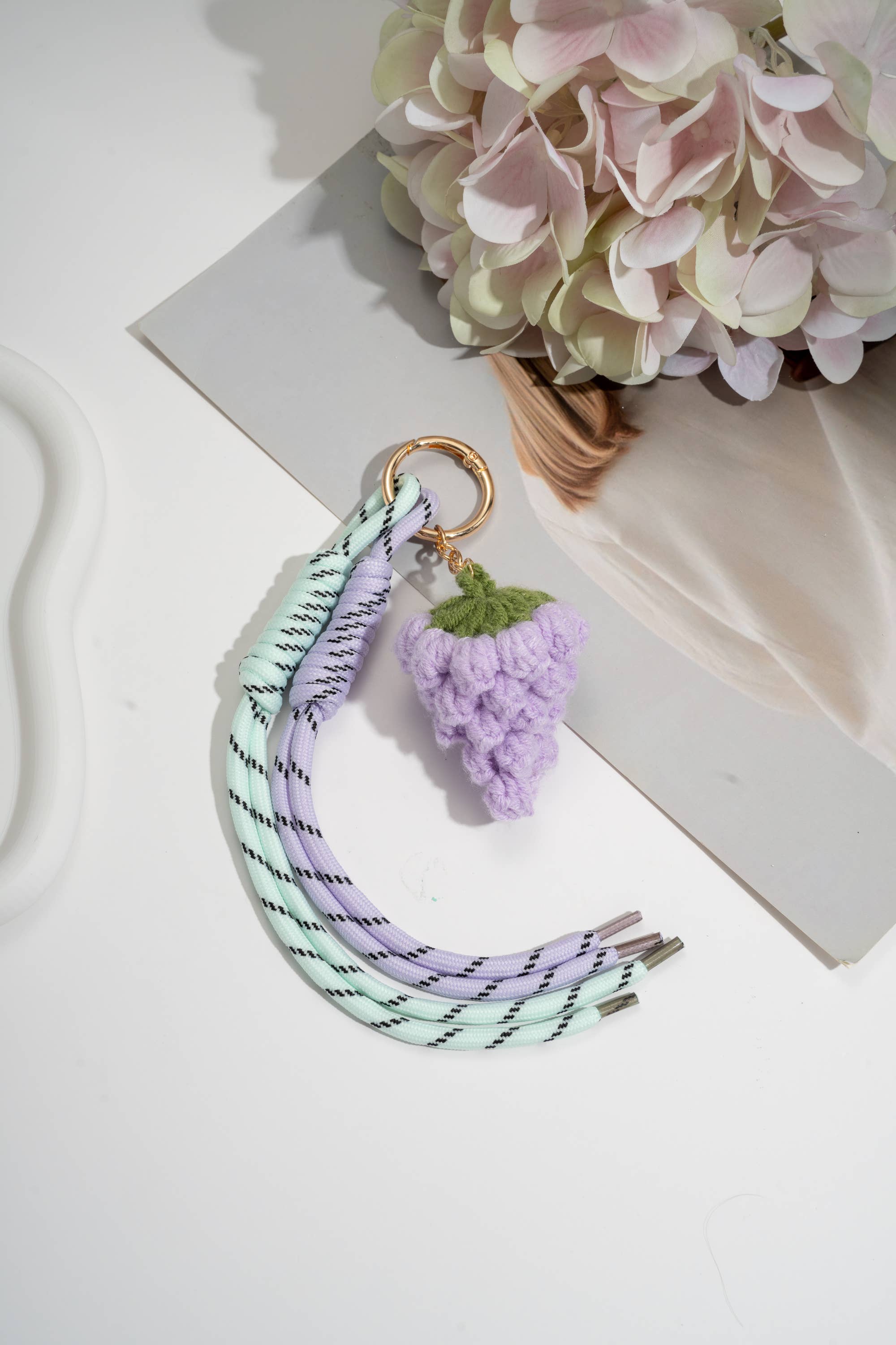 COSMOS - Wholesale Keychain - Women's - Charming Grape Lucky Charm Keychain Fruity Jewel for Bag