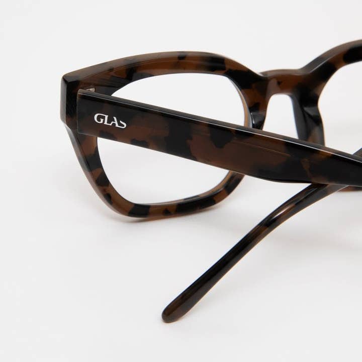 GLAS Scandinavia AB - Wholesale Eyeglasses - Women's - Kiara Turtle Brown4