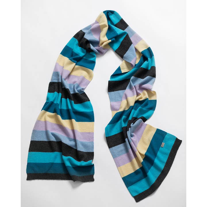QUINN - Wholesale Scarf - Women's - The Cashmere Happy Scarf10