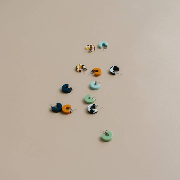 NAT + NOOR - Wholesale Hoop Earrings - Mali | Hoop Earrings | Small Size | Assorted