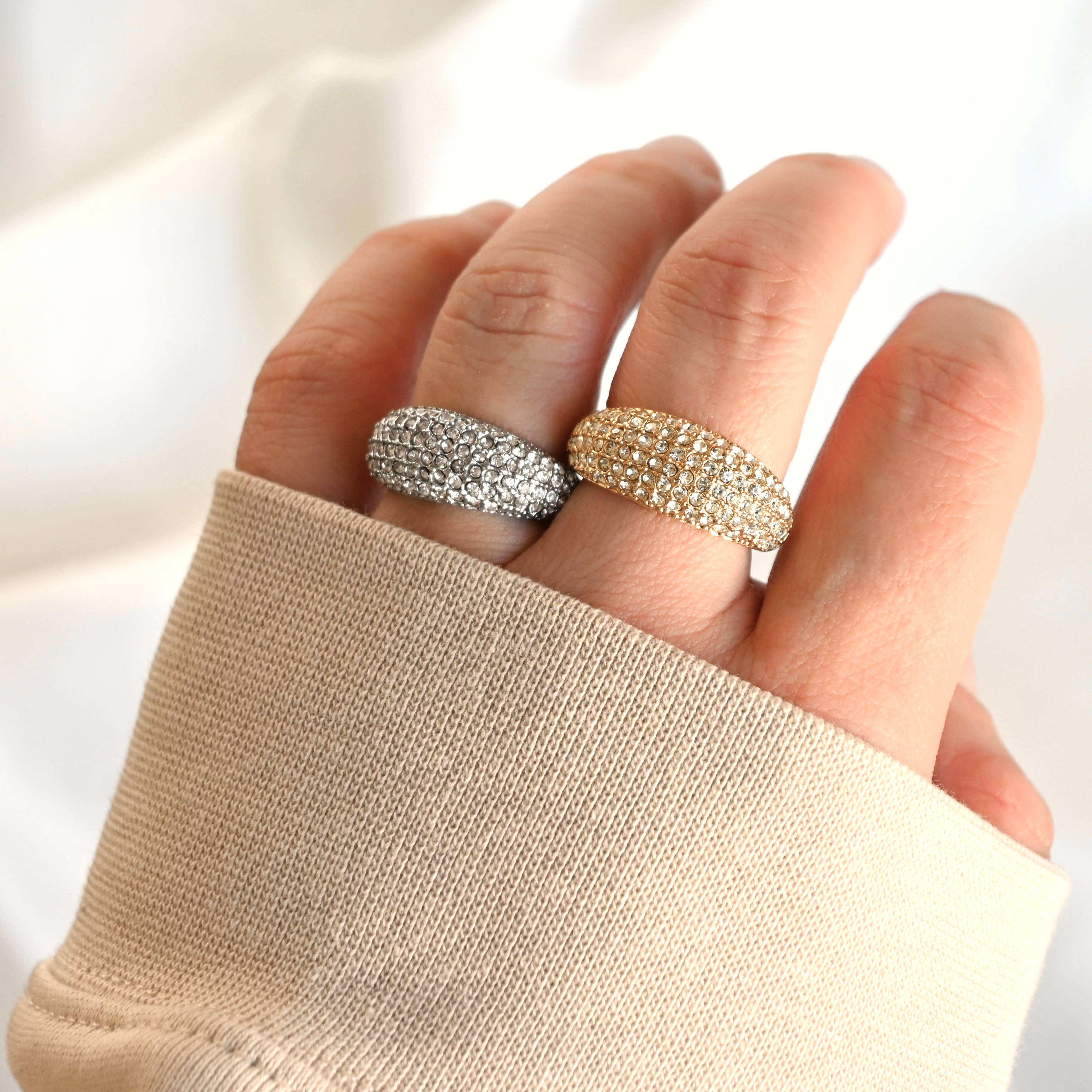 Blueyejewelry - Vendita all'ingrosso Anelli multipietra - Anello a cupola con diamante - Anello a cupola spessa impermeabile con pavé di zirconia cubica8