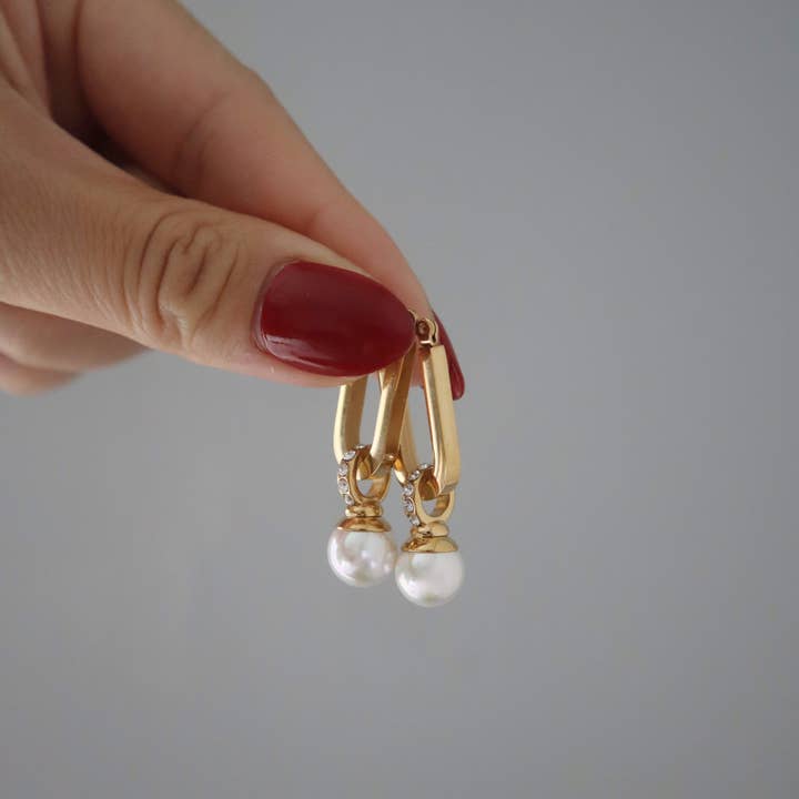 JESSA Jewelry - Wholesale Hoop Earrings - Liliana Hoops | Pearl Drop Hoops