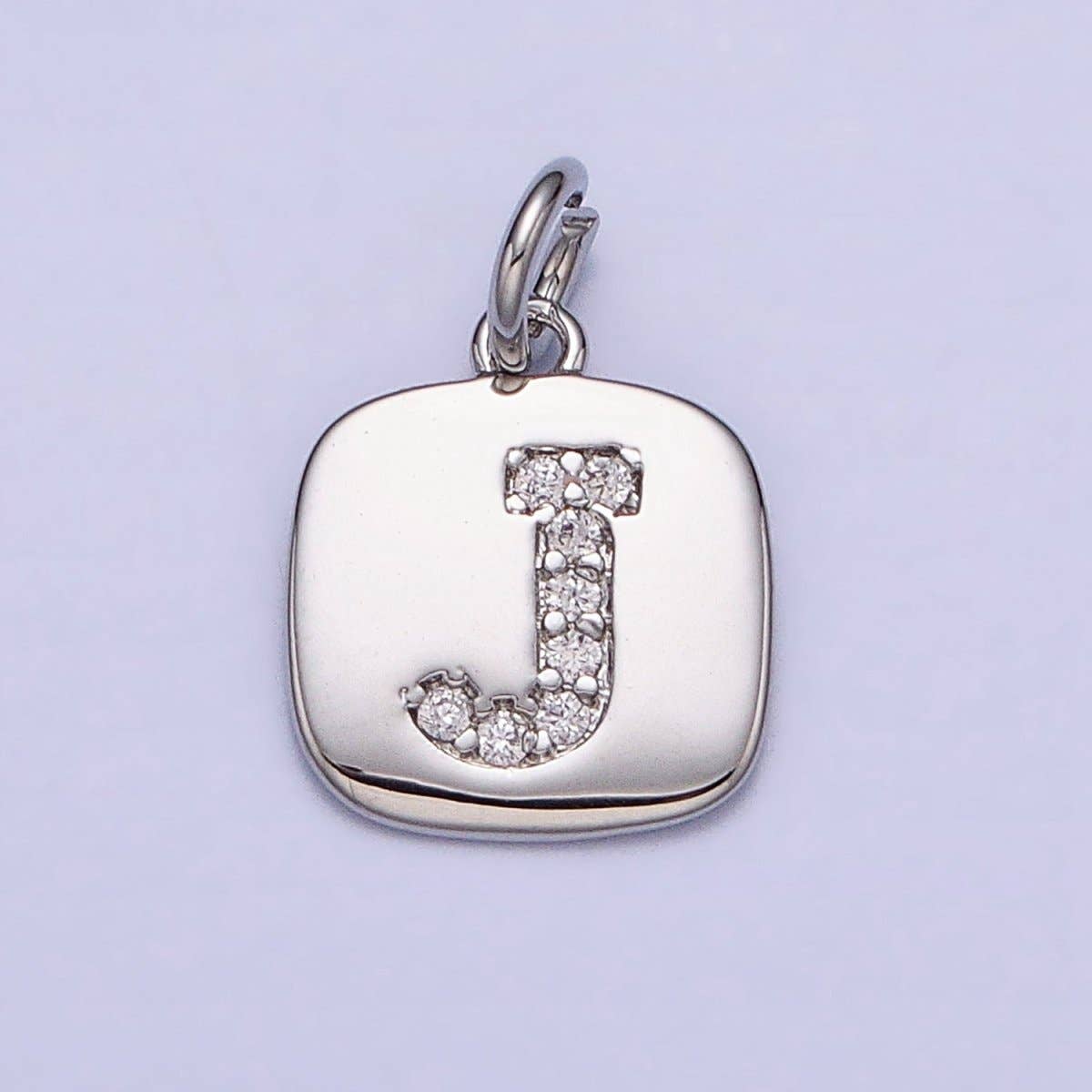 Aim Eternal - Vente Breloques/médailles personnalisées - Pendentif personnalisé avec initiale en pavé micro CZ carré argenté clair | A-266-A-2789