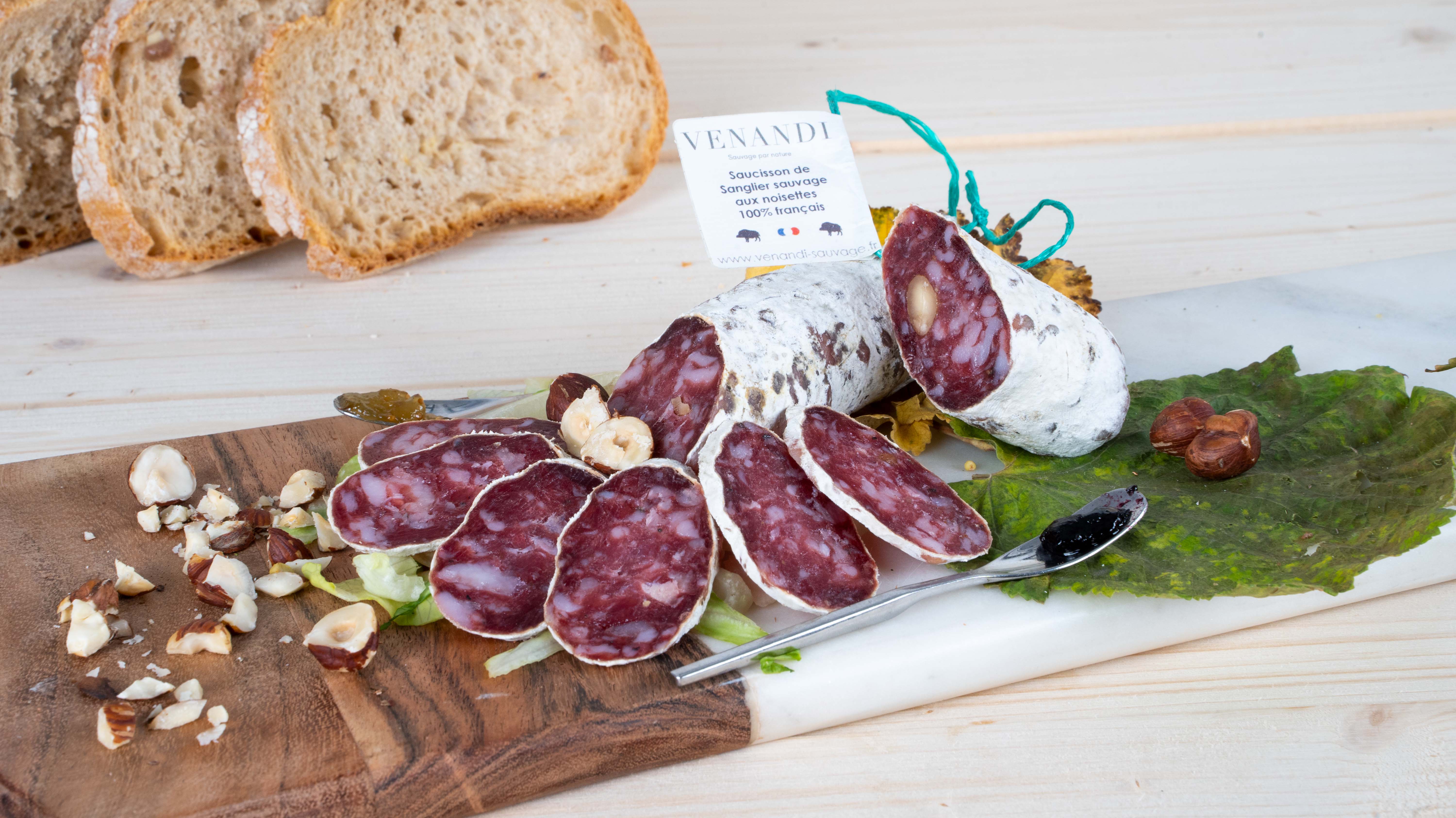 Venandi – Engroshandel Pølse – Fransk vildsvin pølse med hasselnødder1