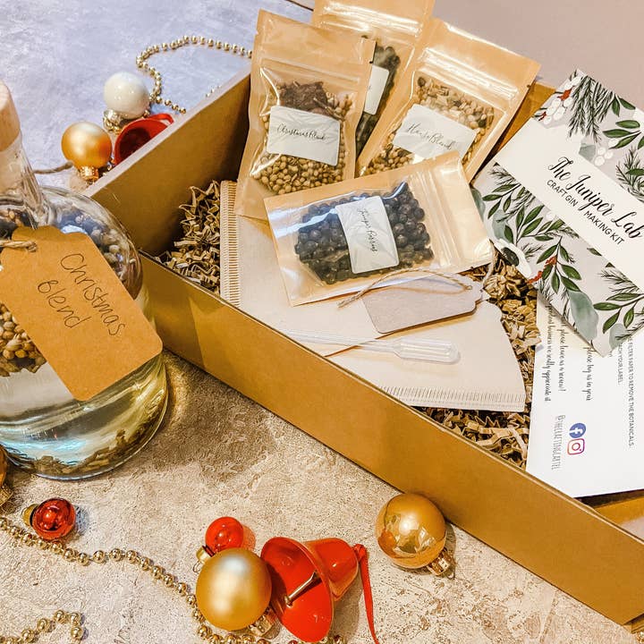The Craft Connoisseurs – wholesale DIY drink kit – Christmas Craft Gin Making Kit3