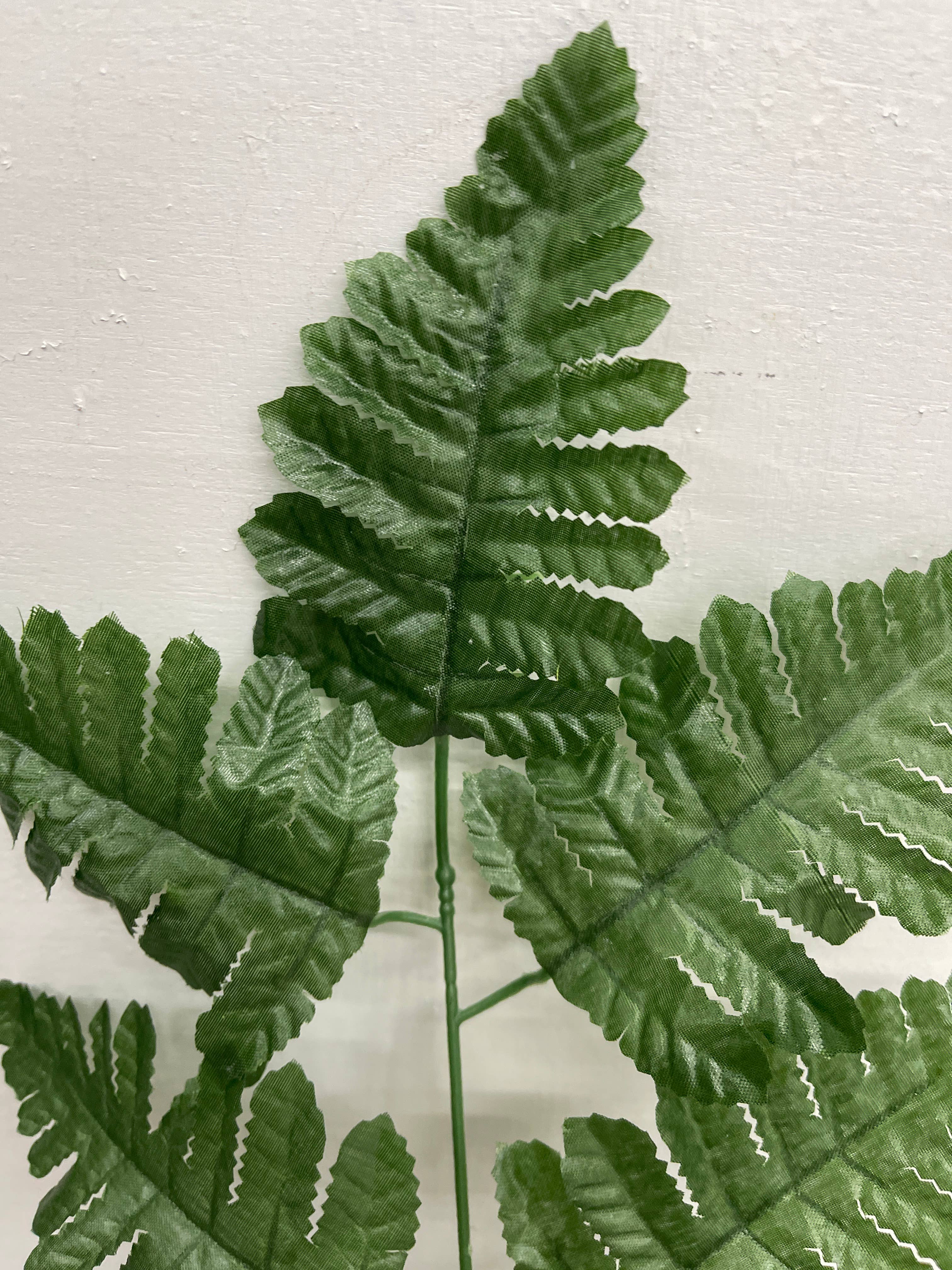 David Christopher's Collection - Wholesale Artificial Plant - Silk leather fern bush - 12 stems per bush 12 bushes per bag3