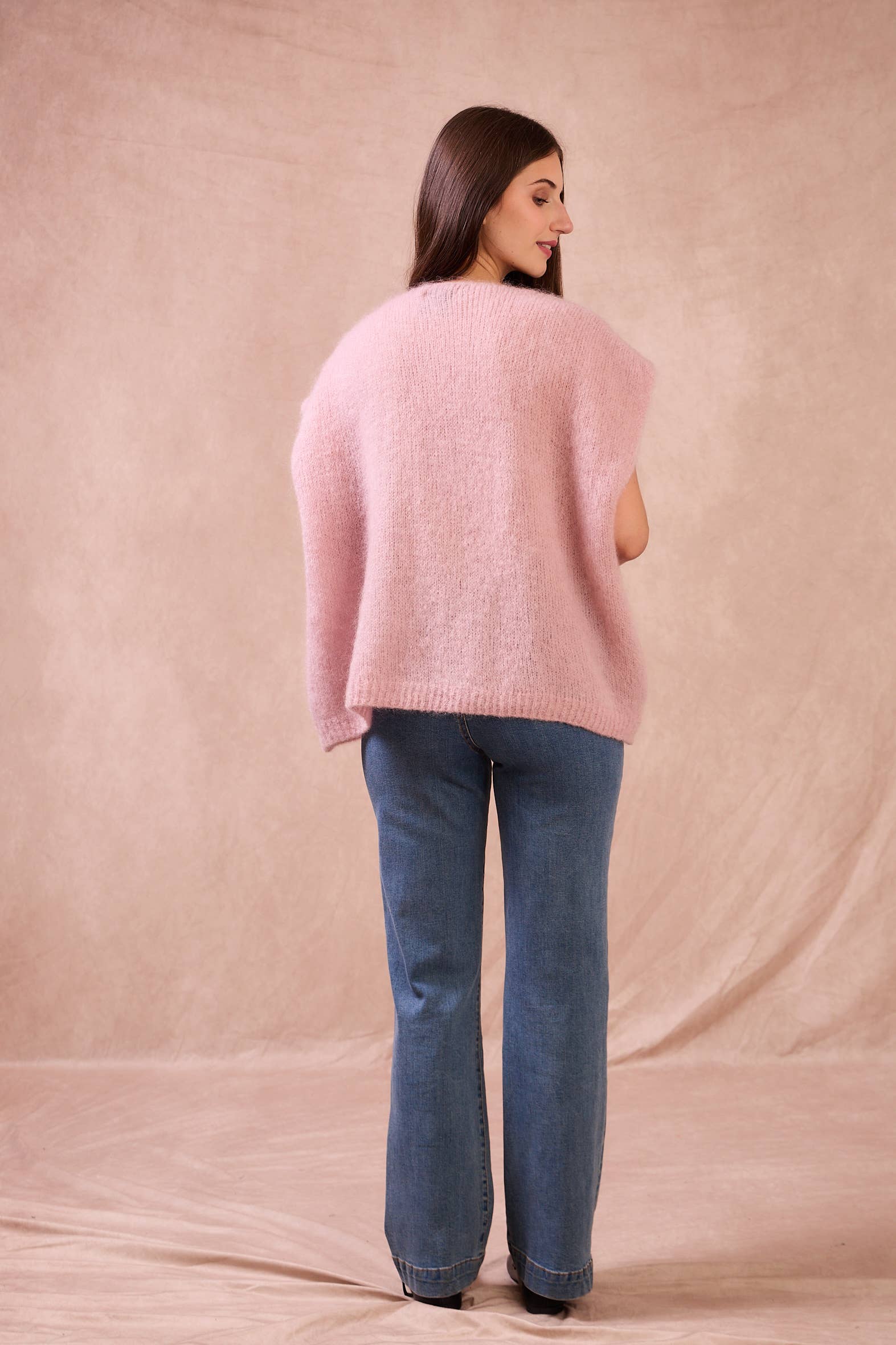 Calie Paris - Wholesale Cardigan - Women's - Sleeveless Mohair Cardigan with Buttons2