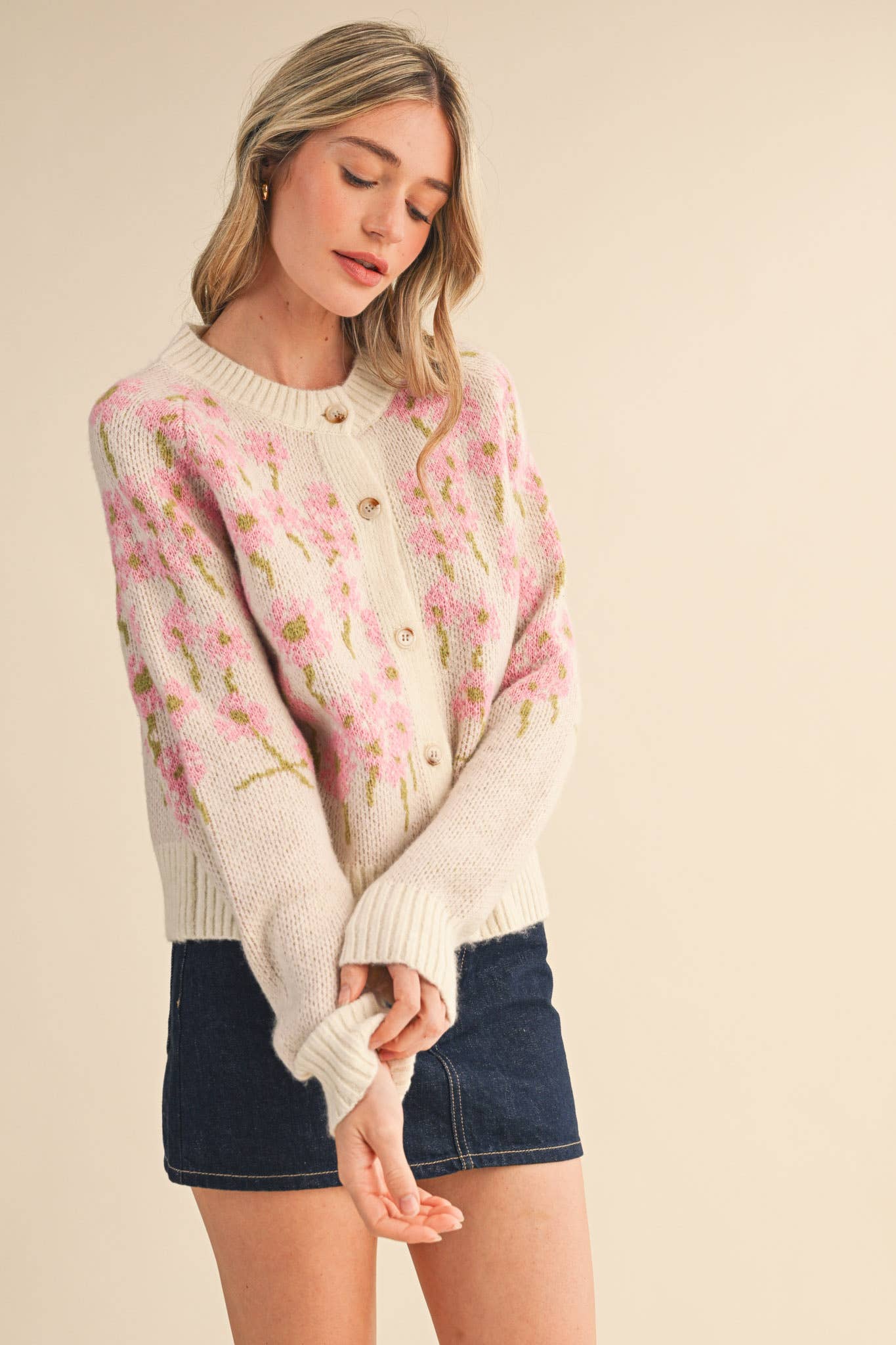&MERCI - Wholesale Cardigan - Women's - FLORAL KNIT BUTTON DOWN SWEATER CARDIGAN MSW1123835