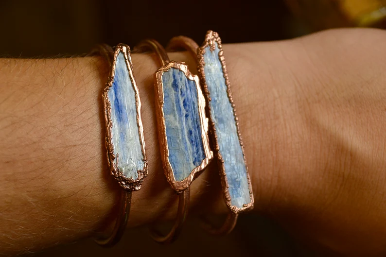 Daddy Daughter Jewelry – wholesale Manschettarmband – Rå blå kyanite koppar armband manschett5
