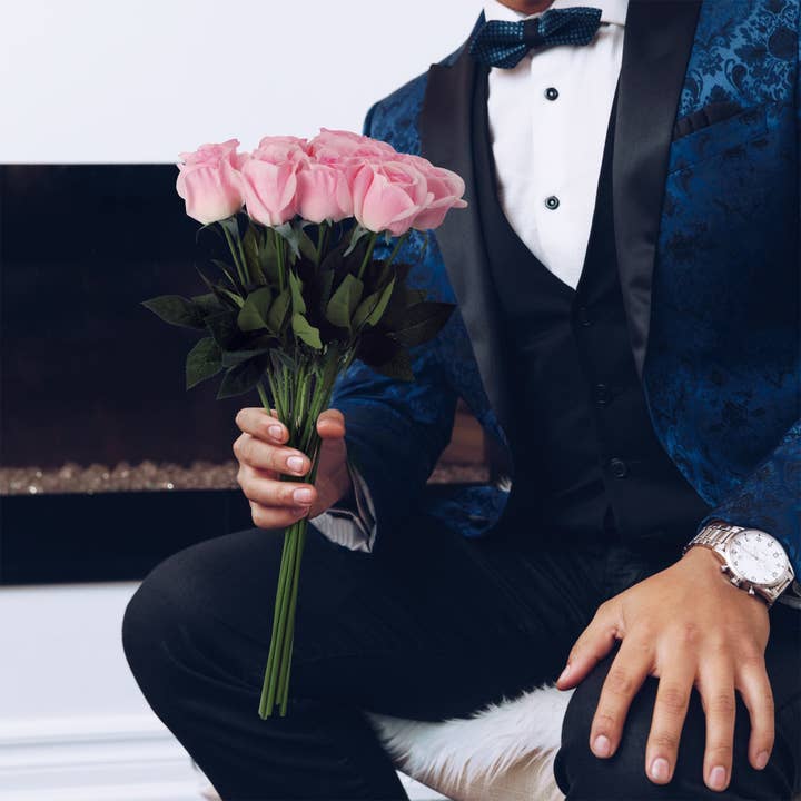 Grand Verde - Wholesale Artificial Flowers - Roses Real-Touch Artificial Flowers 22” Long Stems, 12pcs22