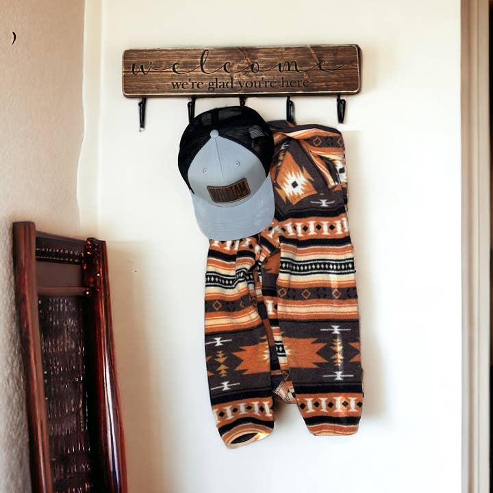 Bienvenido perchero para abrigos/gorras/llaves para venta al por mayor de Bradley Designs & Decor