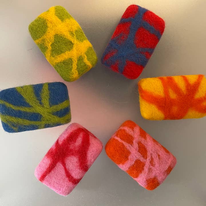 vilten schapenmelkzeep 100 g (amandelolie) voor wholesale door Filzmaus