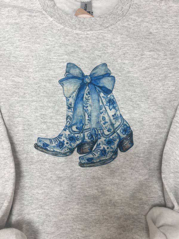 Felpa Coastal Cowgirl Boots per la vendita all'ingrosso da parte di OliviaGrace & Co.