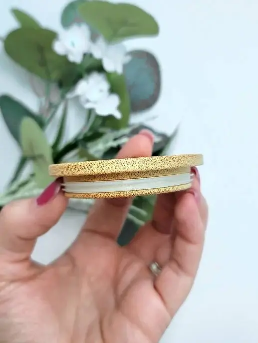 Cataleya Designs Studio LLC – wholesale Drinklock – Utbytbara bambulock för 16 oz glasburkar1