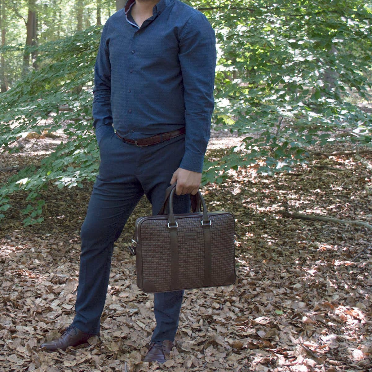 Arrigo - Wholesale Laptop Bag - Unisex - Leather Laptop Bag 15.6 Inches in 4 Colors Braided Leather17